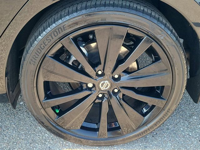 Certified 2022 Nissan Altima 2.5 SR w/ Midnight Edition Package image 13