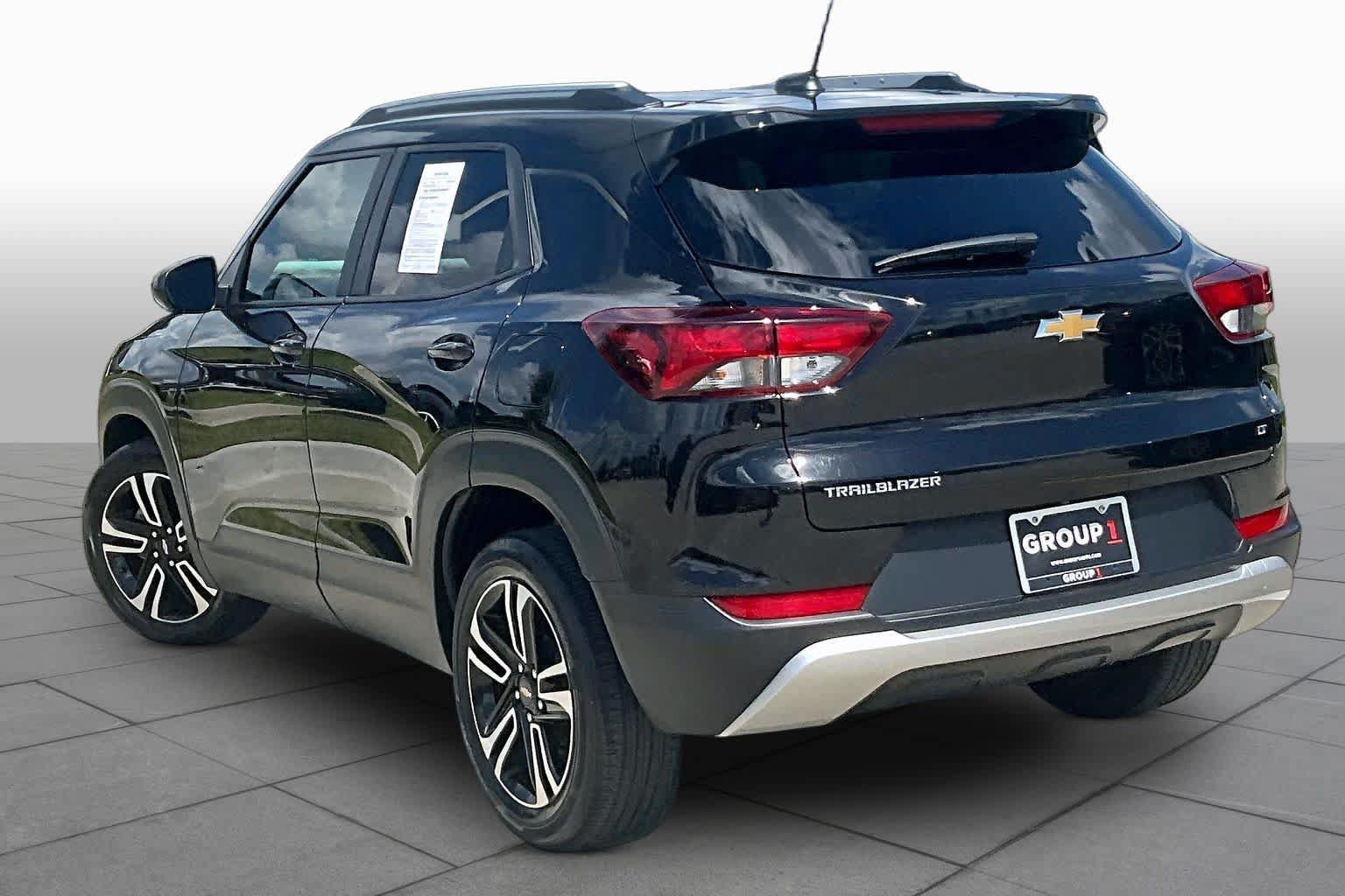 Used 2023 Chevrolet TrailBlazer LT FWD image 11