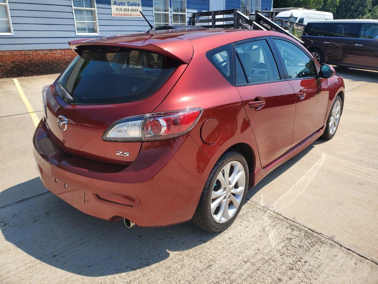 Used 2010 MAZDA MAZDA3 s Sport FWD image 9