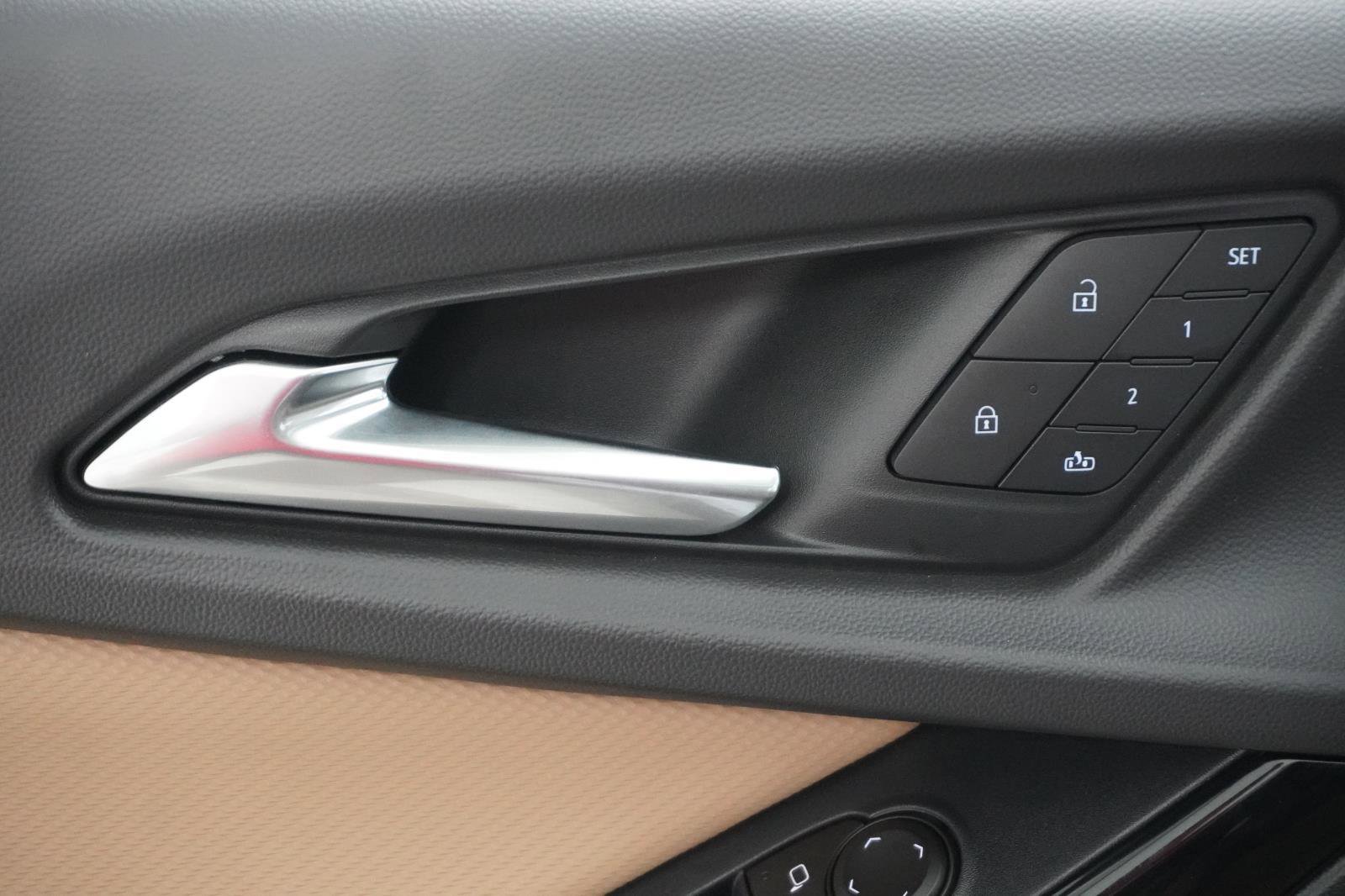 New 2026 Chevrolet Equinox ACTIV w/ Convenience Package III image 17