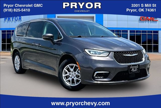Used 2023 Chrysler Pacifica Touring-L FWD image 1