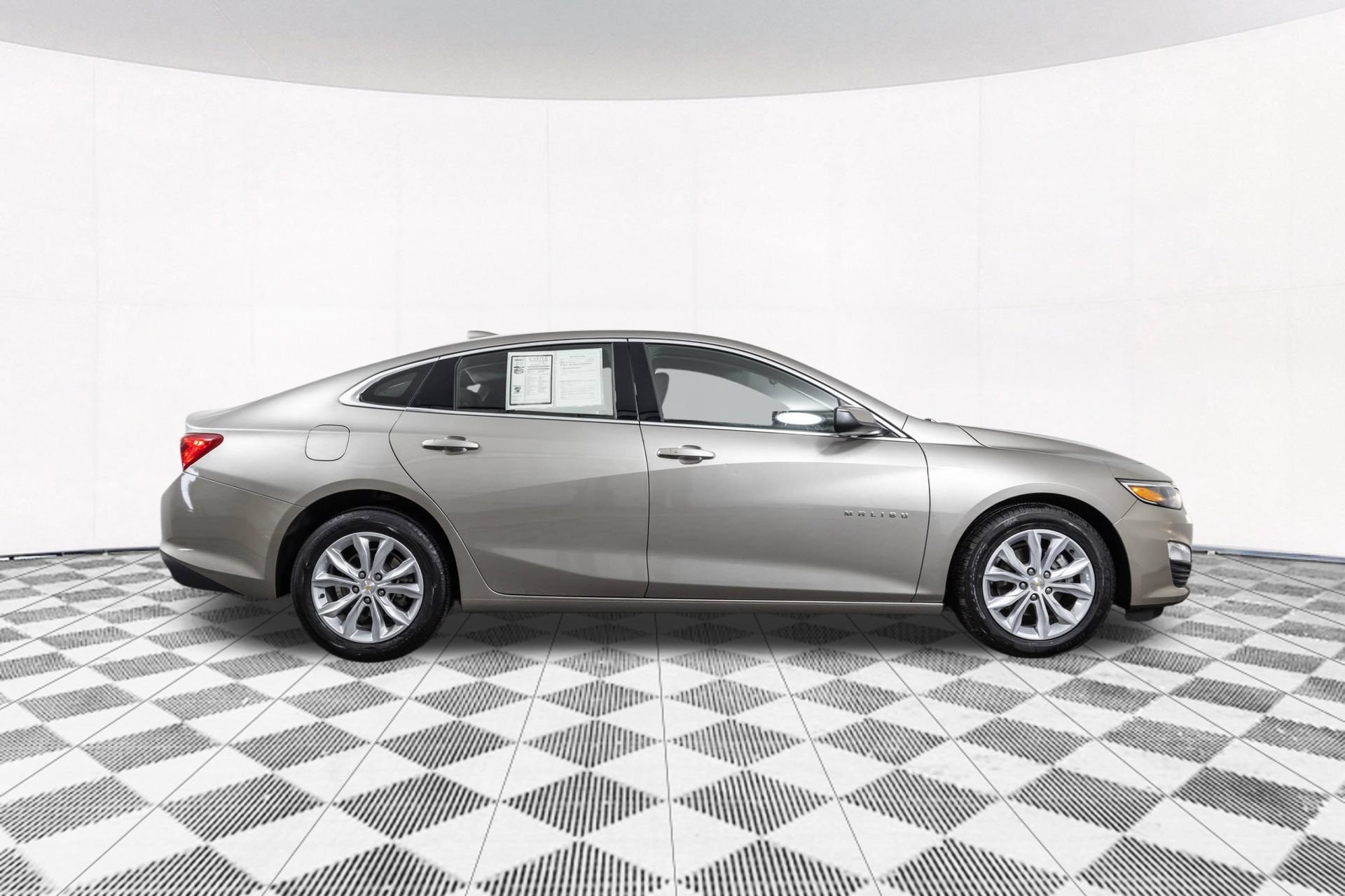 Used 2025 Chevrolet Malibu LT FWD image 20