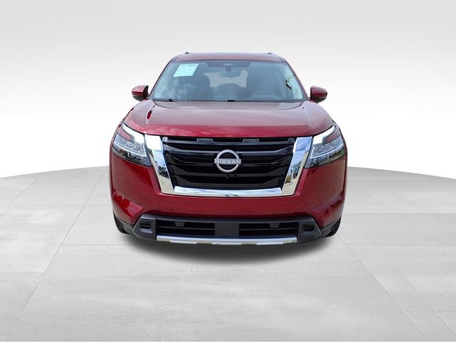 Used 2024 Nissan Pathfinder Platinum w/ Cargo Package FWD image 2