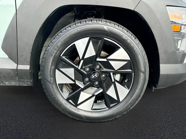 Used 2025 Hyundai Kona SEL FWD image 29