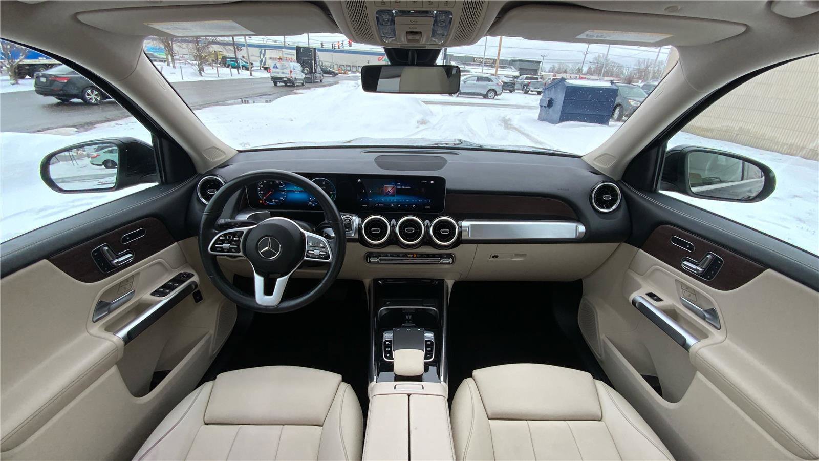 Used 2020 Mercedes-Benz GLB 250 4MATIC image 32