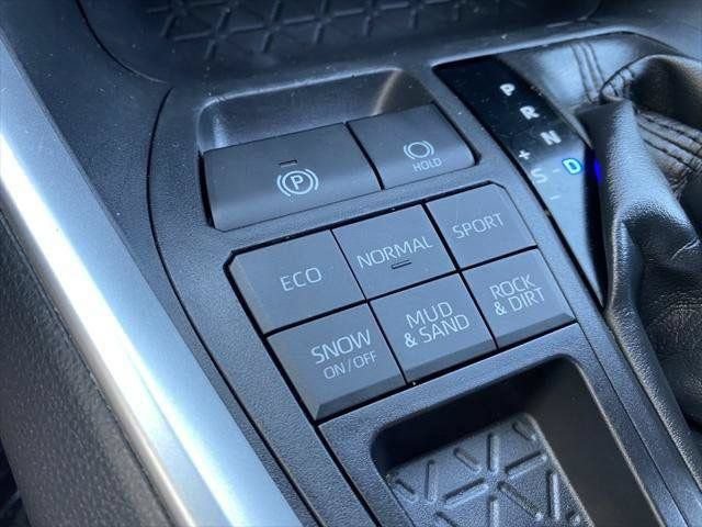 Certified 2019 Toyota RAV4 XLE w/ Convenience Package AWD/4WD image 53