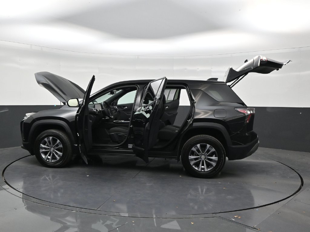Used 2026 Chevrolet Equinox LT w/ Safety and Technology Package FWD image 30