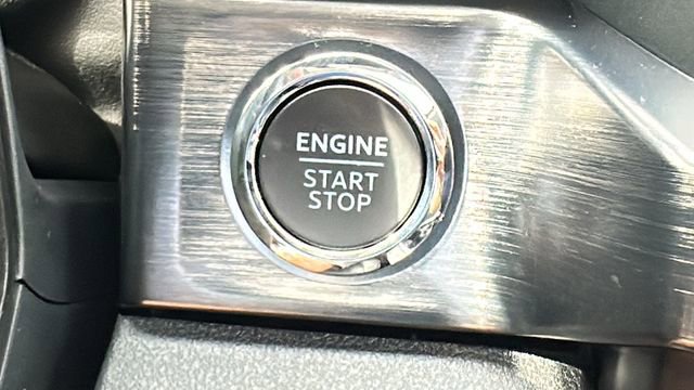 New 2025 Ford F250 Lariat w/ Chrome Package image 25