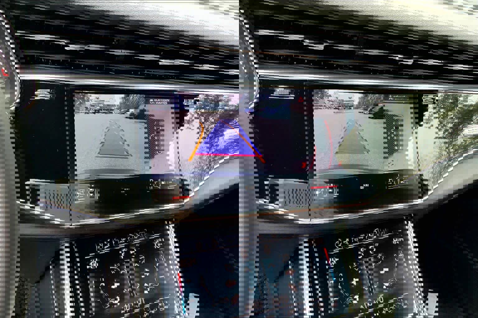 Used 2023 Audi Q7 3.0T Prestige w/ Prestige Package image 28