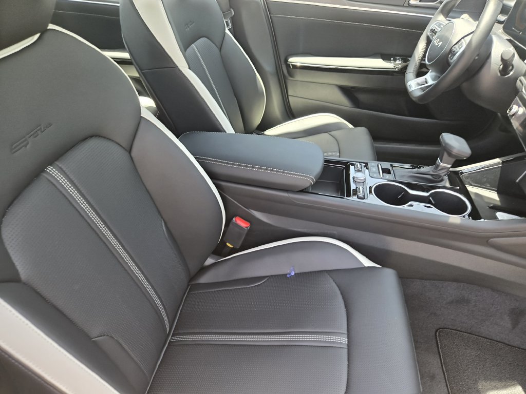 New 2026 Kia K5 GT-Line w/ GT-Line Premium Package FWD image 10