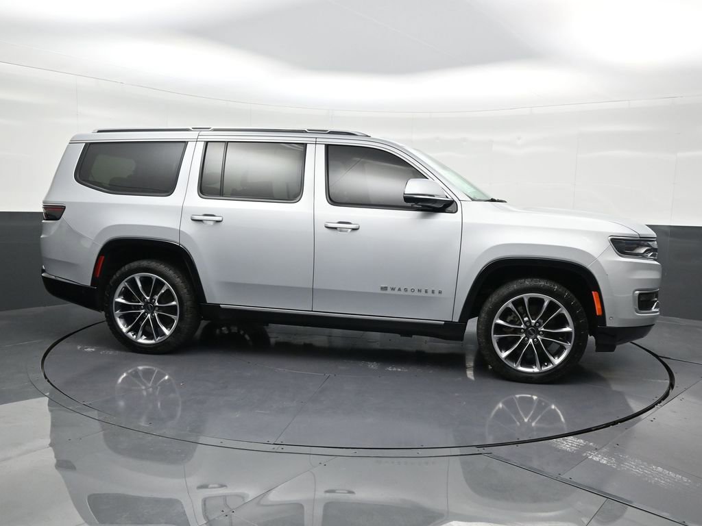 Used 2022 Jeep Wagoneer Series III w/ Premium Group I image 7