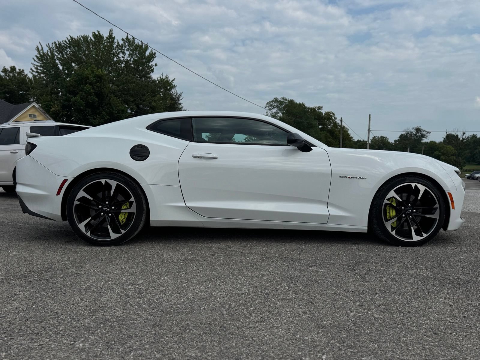 Used 2021 Chevrolet Camaro SS RWD image 7