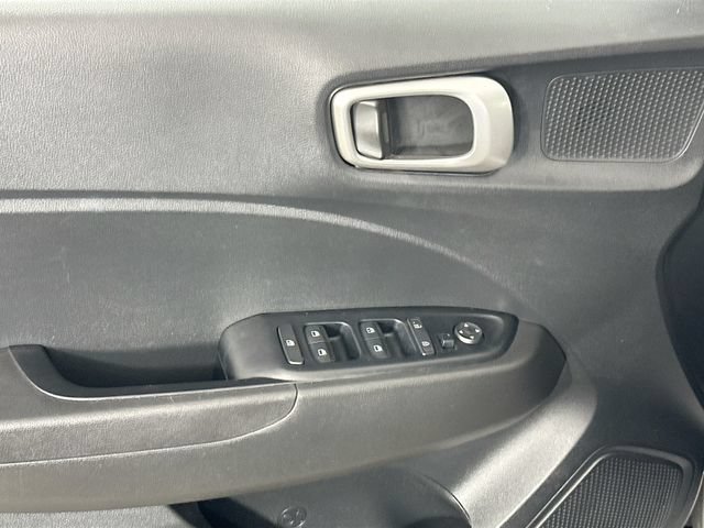 Used 2023 Hyundai Venue SEL w/ Cargo Package FWD image 22