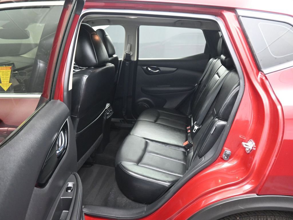 Used 2022 Nissan Rogue Sport SL w/ Premium Package image 33