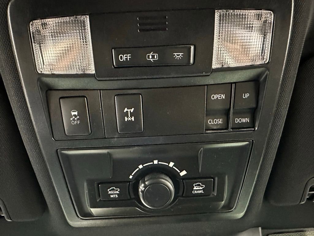 Used 2019 Toyota Tacoma TRD Off-Road image 9