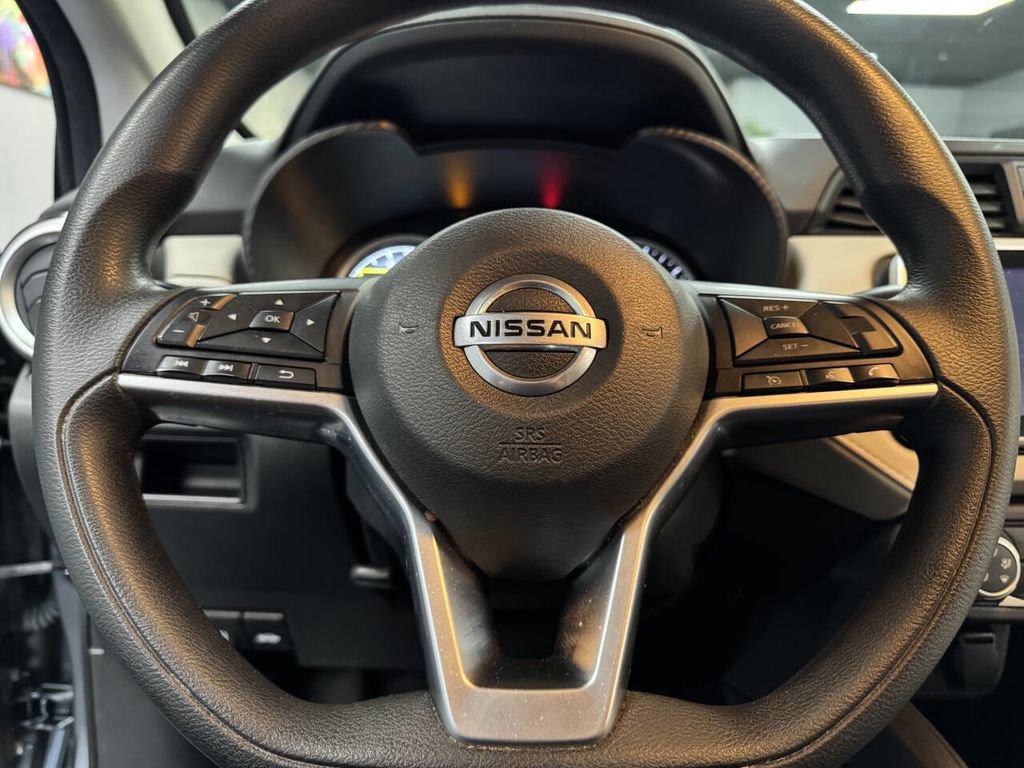 Used 2021 Nissan Versa SV image 24