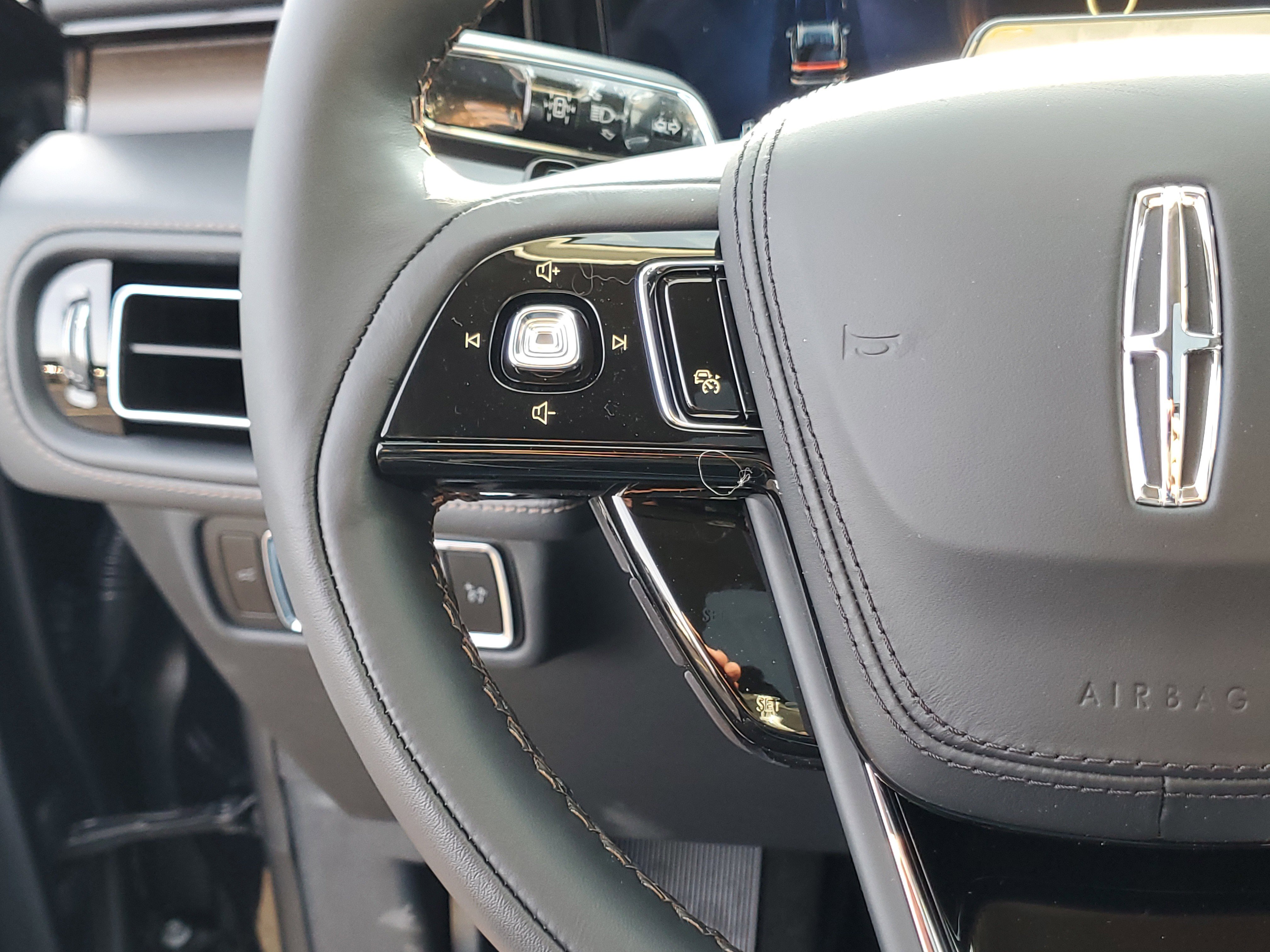 New 2026 Lincoln Aviator Reserve image 16