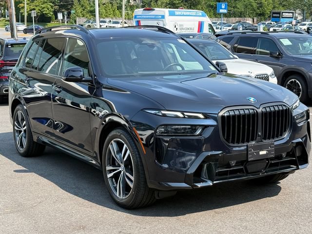 Certified 2024 BMW X7 xDrive40i w/ M Sport Package AWD/4WD image 3