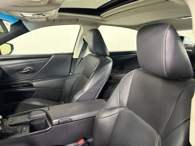 Used 2022 Lexus ES 350 w/ Premium Package FWD image 6