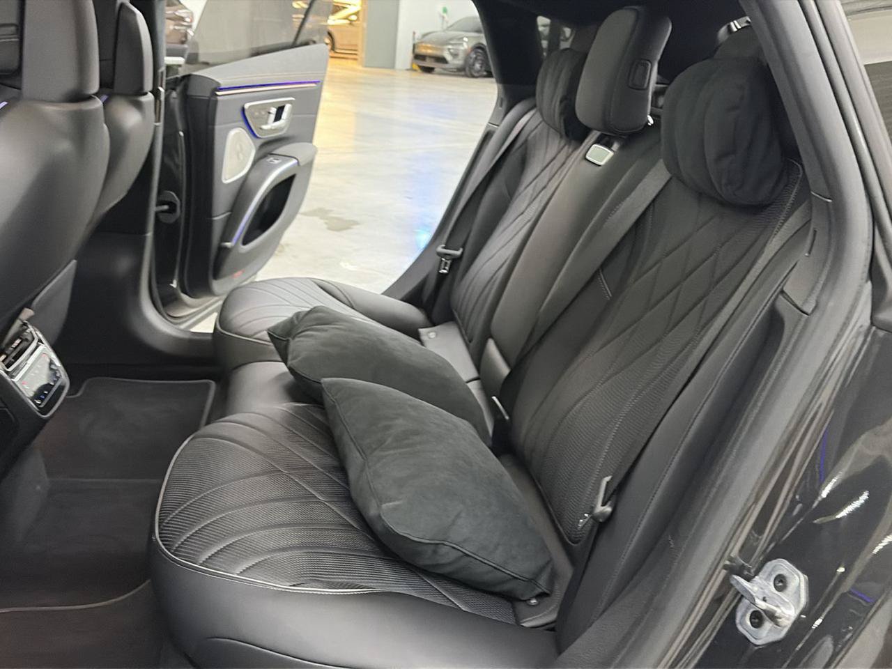 Used 2023 Mercedes-Benz EQS 580 4MATIC Sedan image 23