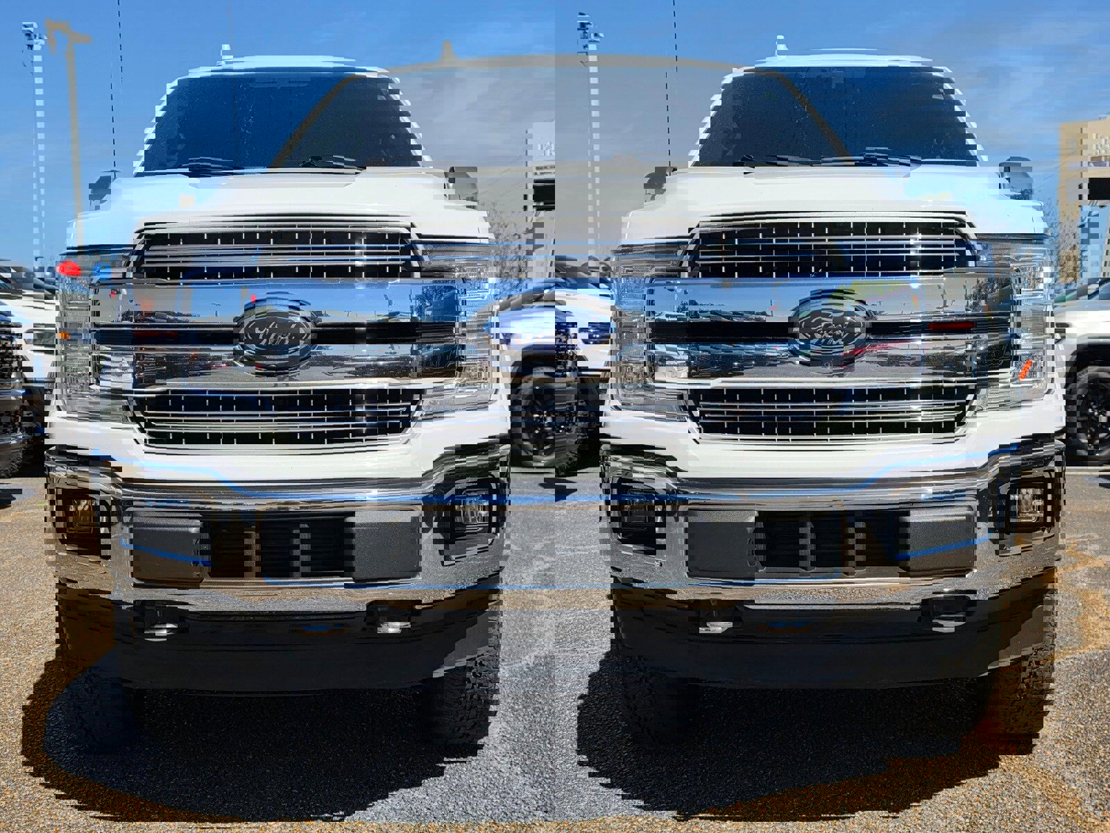 Used 2018 Ford F150 Lariat w/ Equipment Group 502A Luxury image 6