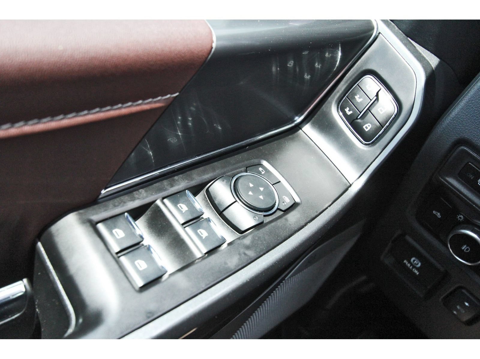 Used 2023 Ford F150 Lariat AWD/4WD image 19