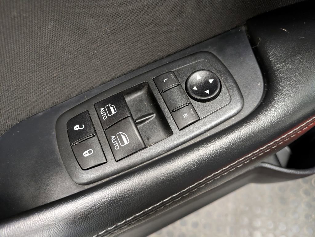 Used 2020 Dodge Challenger R/T w/ T/A Package image 11