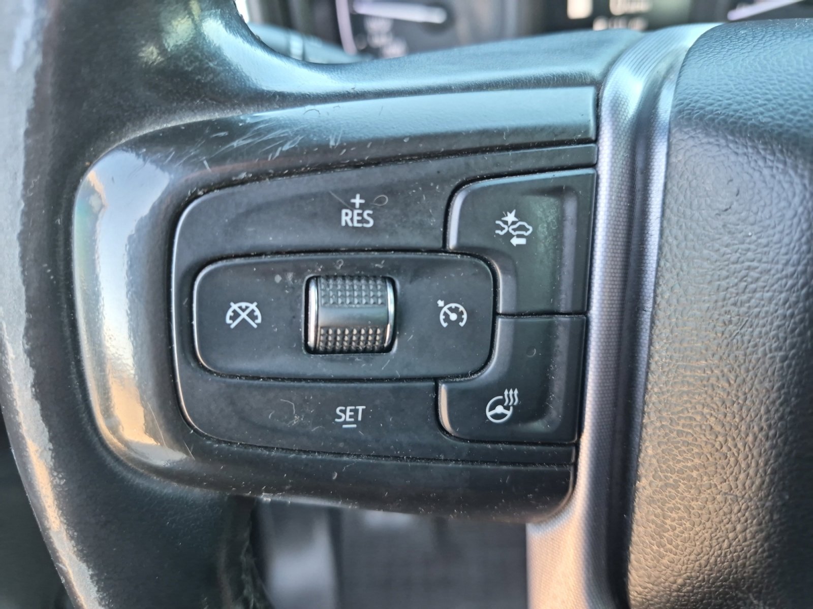 Used 2019 GMC Sierra 1500 SLT image 26