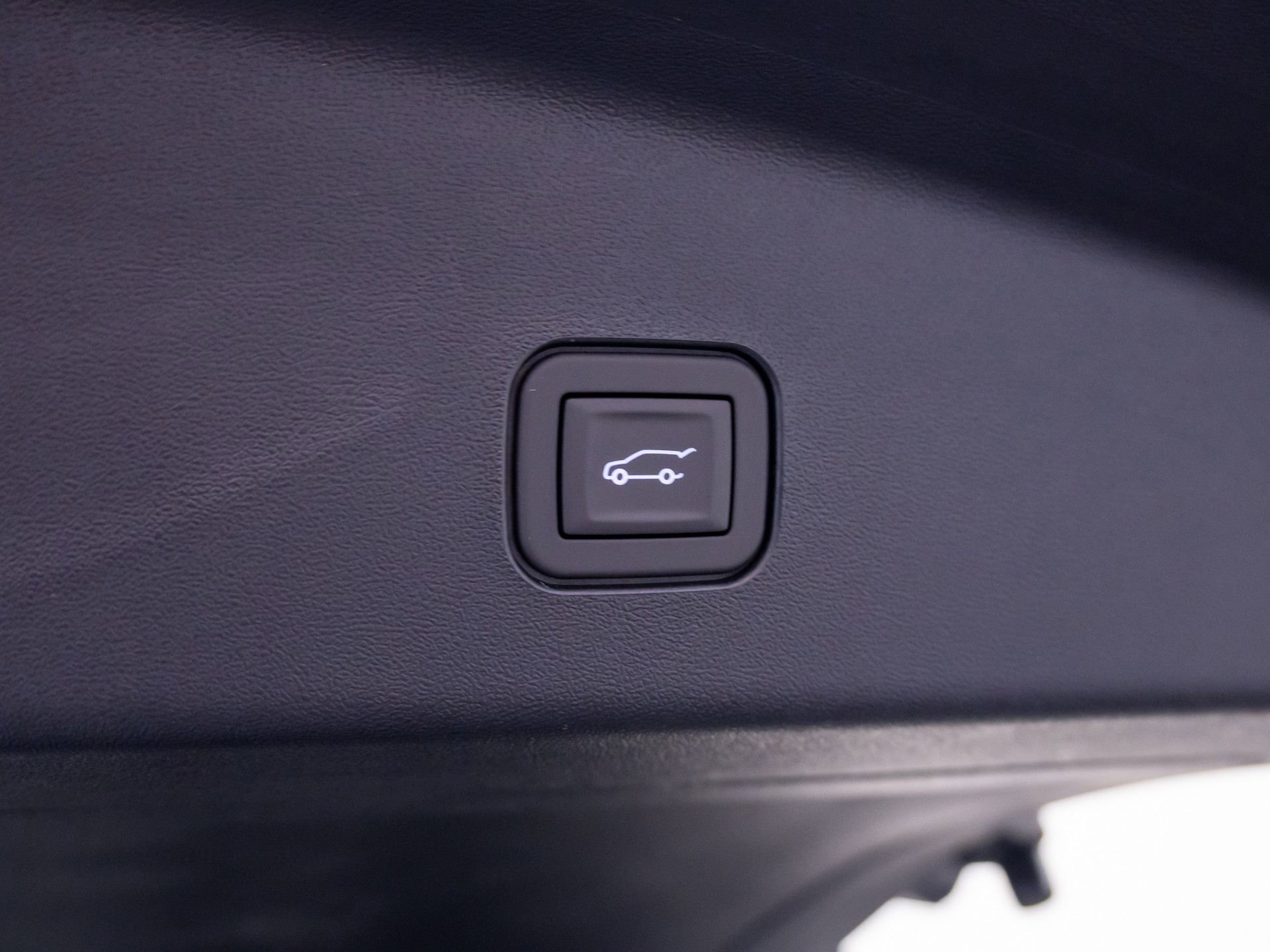 New 2026 Cadillac Vistiq Sport w/ LPO, Floor Liner Package AWD/4WD image 35