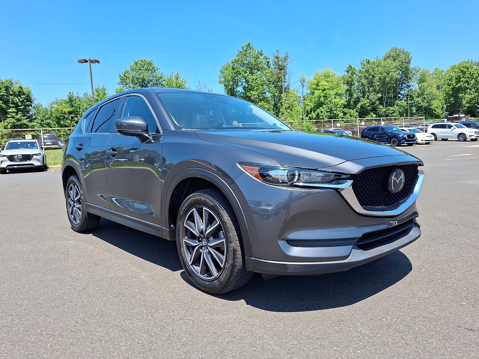 Used 2018 MAZDA CX-5 Touring w/ Preferred Equipment Package AWD/4WD image 1