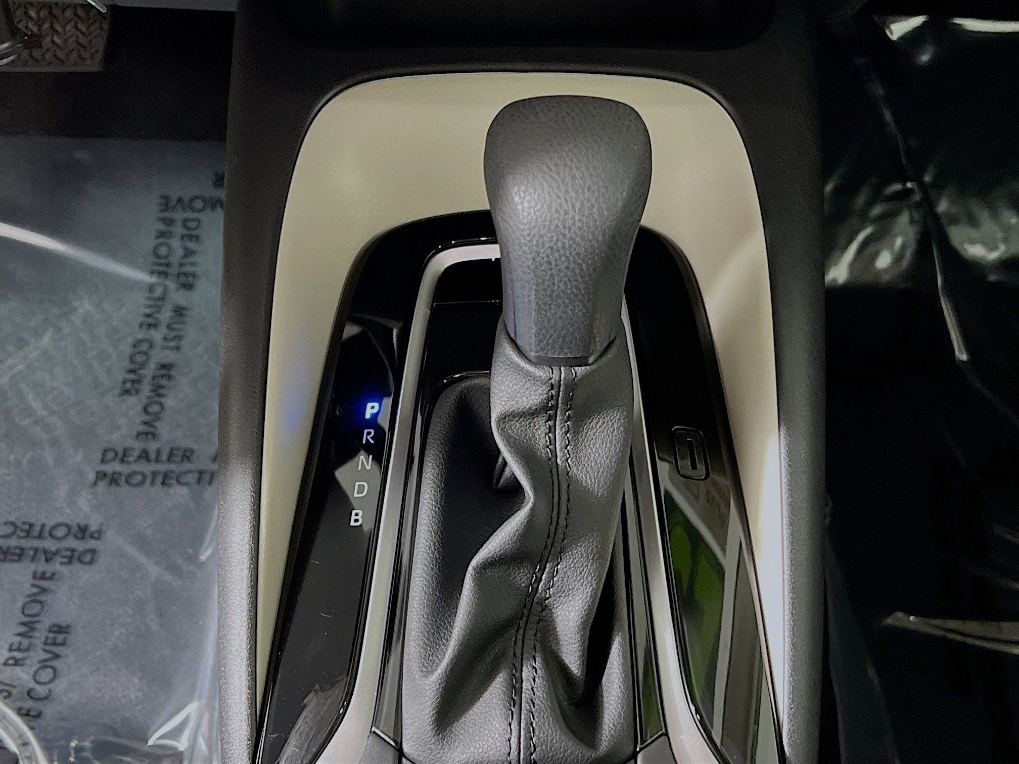 Used 2025 Toyota Corolla LE FWD image 23