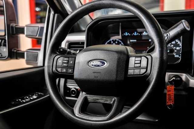 Used 2023 Ford F250 XLT w/ FX4 Off-Road Package AWD/4WD image 14