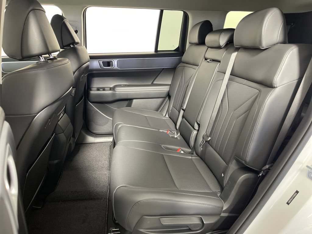 New 2026 Hyundai Santa Fe SEL FWD image 13