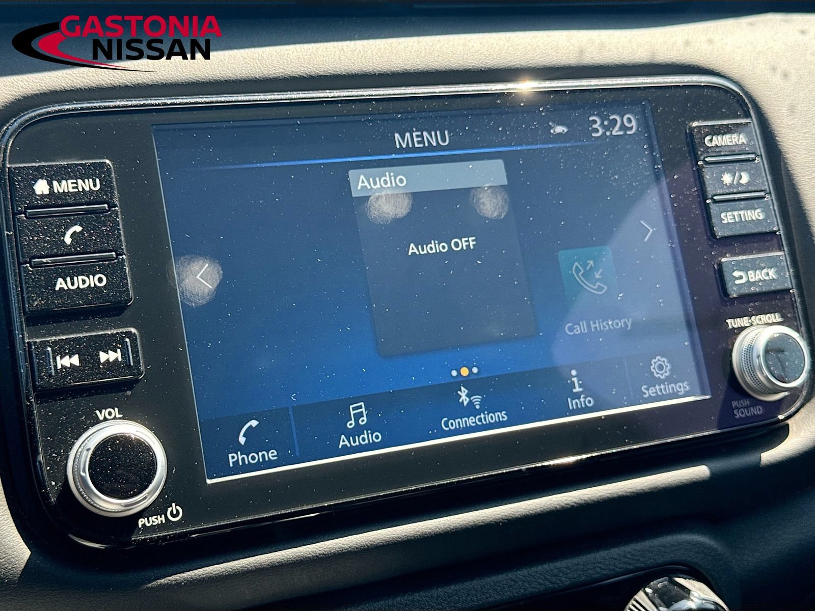 Used 2024 Nissan Kicks SR FWD image 18