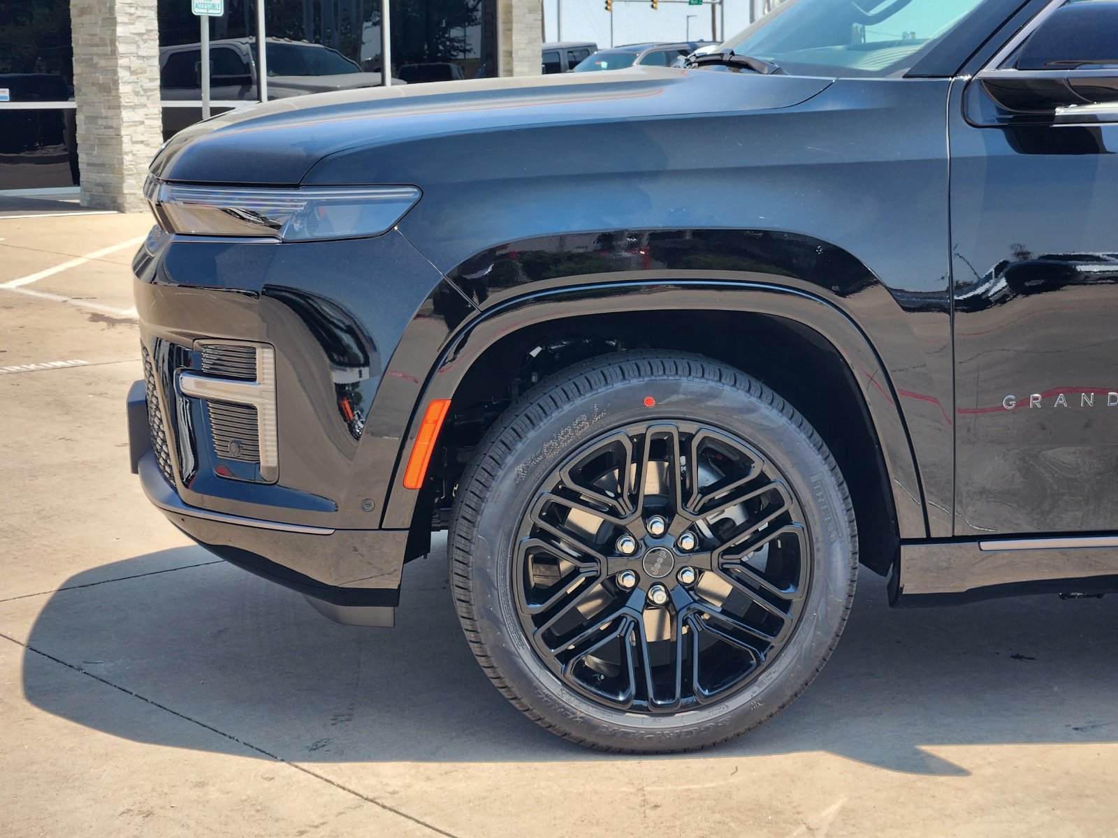 New 2026 Jeep Grand Wagoneer Limited AWD/4WD image 10