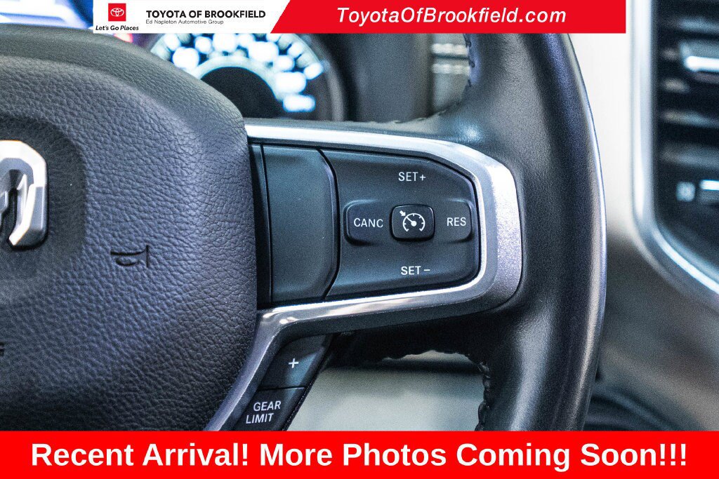 Used 2022 RAM 1500 Laramie AWD/4WD image 18