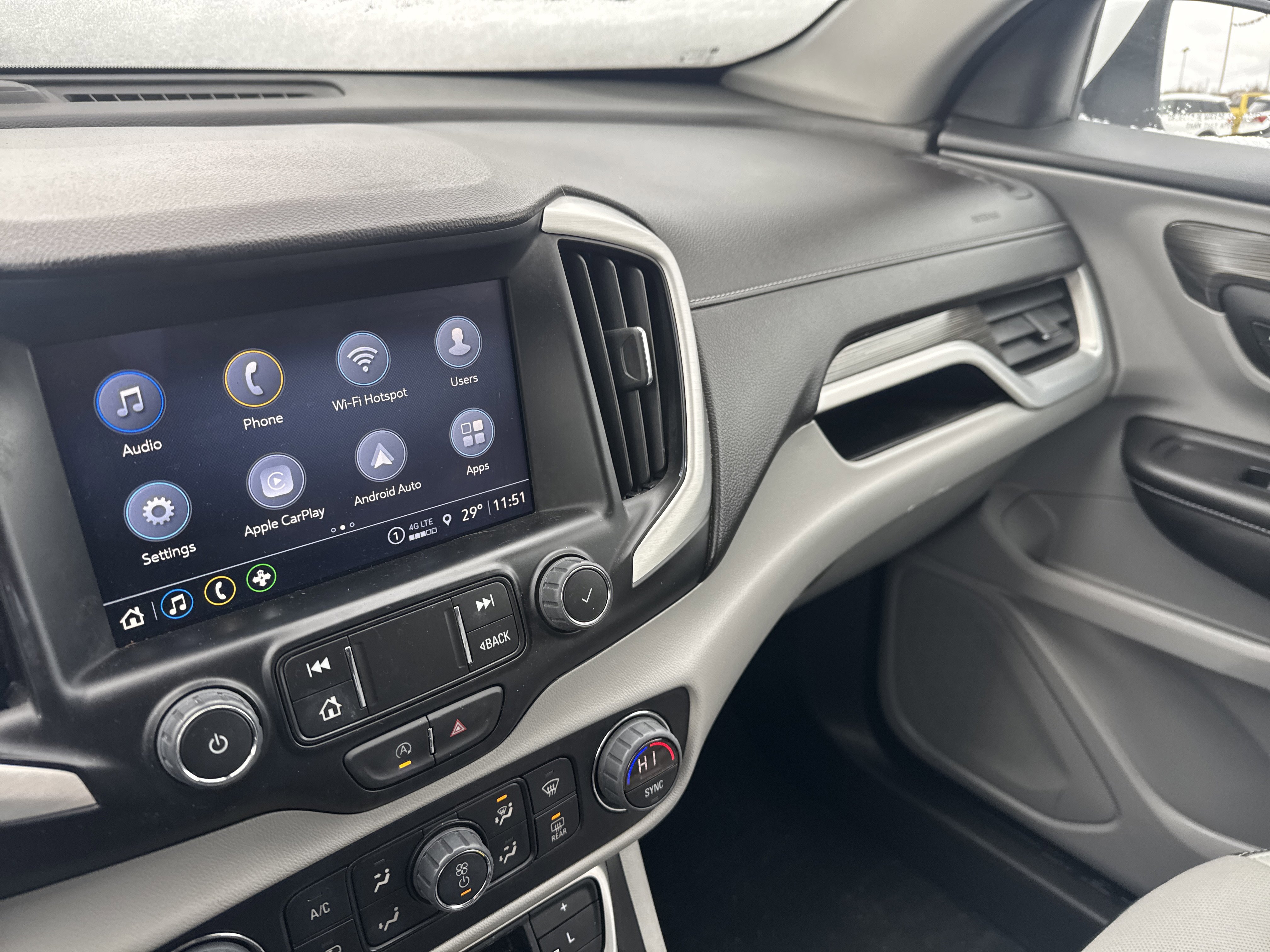 Used 2023 GMC Terrain SLT w/ LPO, Floor Liner Package image 22