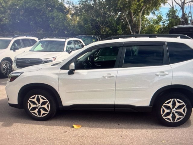 Used 2019 Subaru Forester Premium w/ All-Weather Package image 8