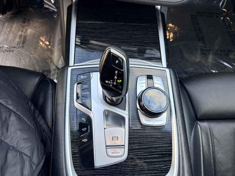 Used 2020 BMW 750i xDrive 750i xDrive AWD w/ Executive Package image 37