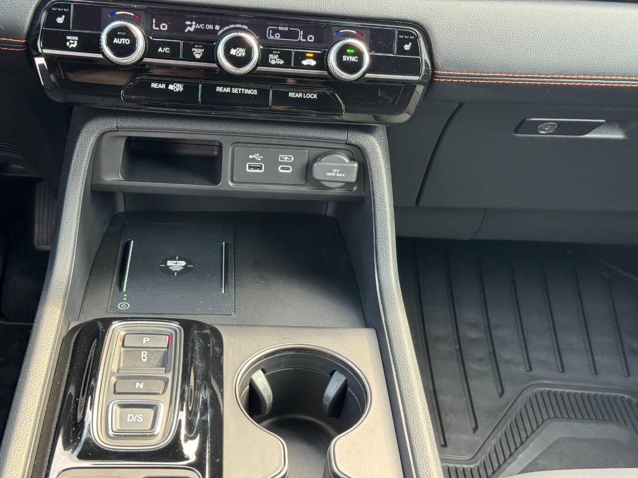 Certified 2025 Honda Pilot TrailSport image 18