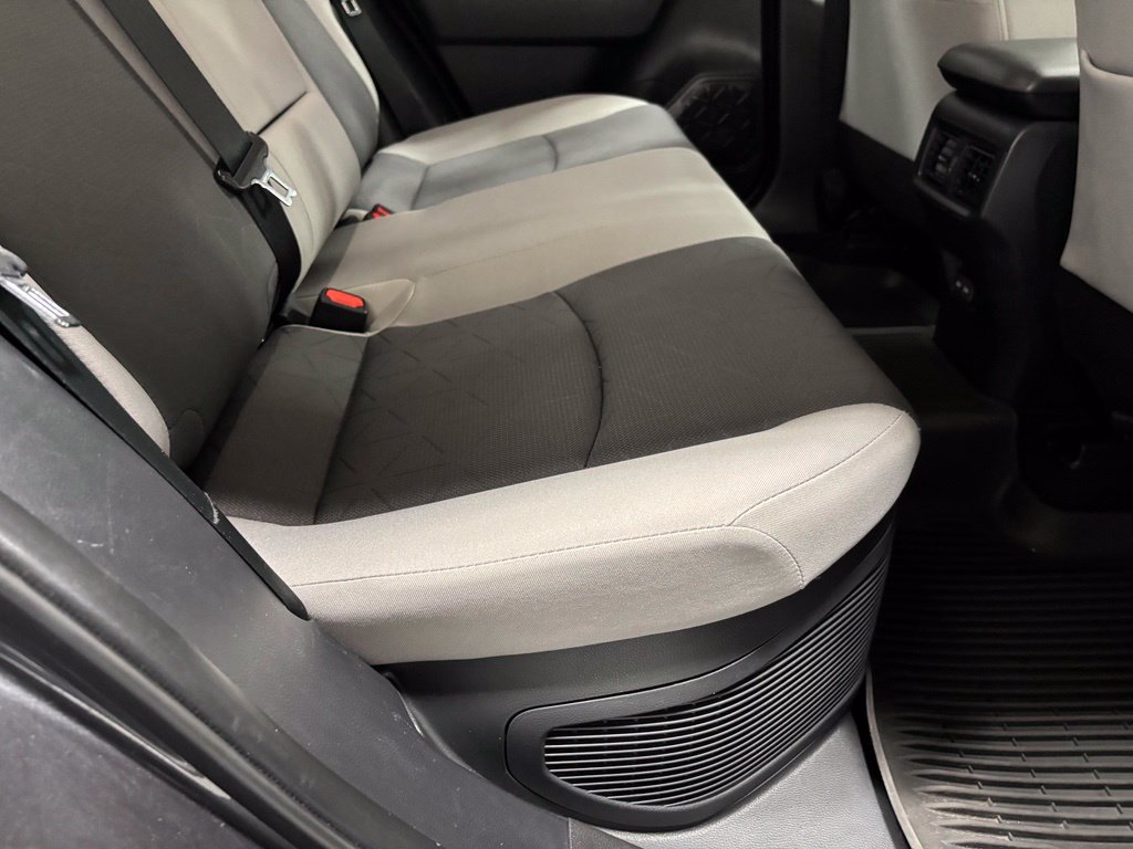 Used 2025 Toyota RAV4 XLE AWD/4WD image 52