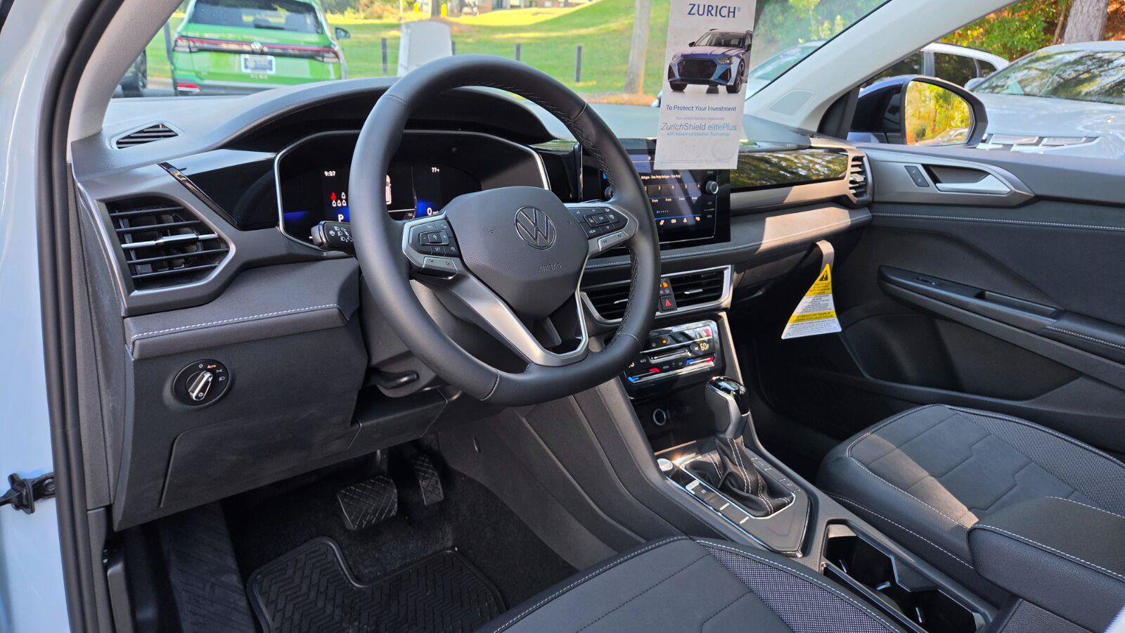 New 2027 Volkswagen Taos SE FWD image 23