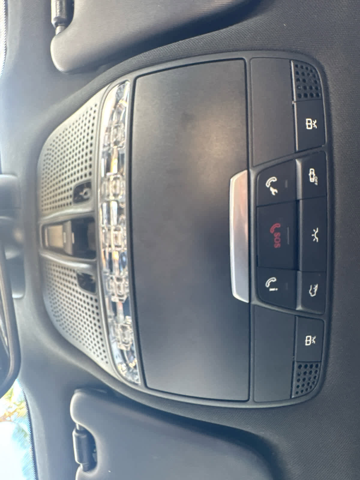 Used 2019 Mercedes-Benz GLC 300 4MATIC image 21