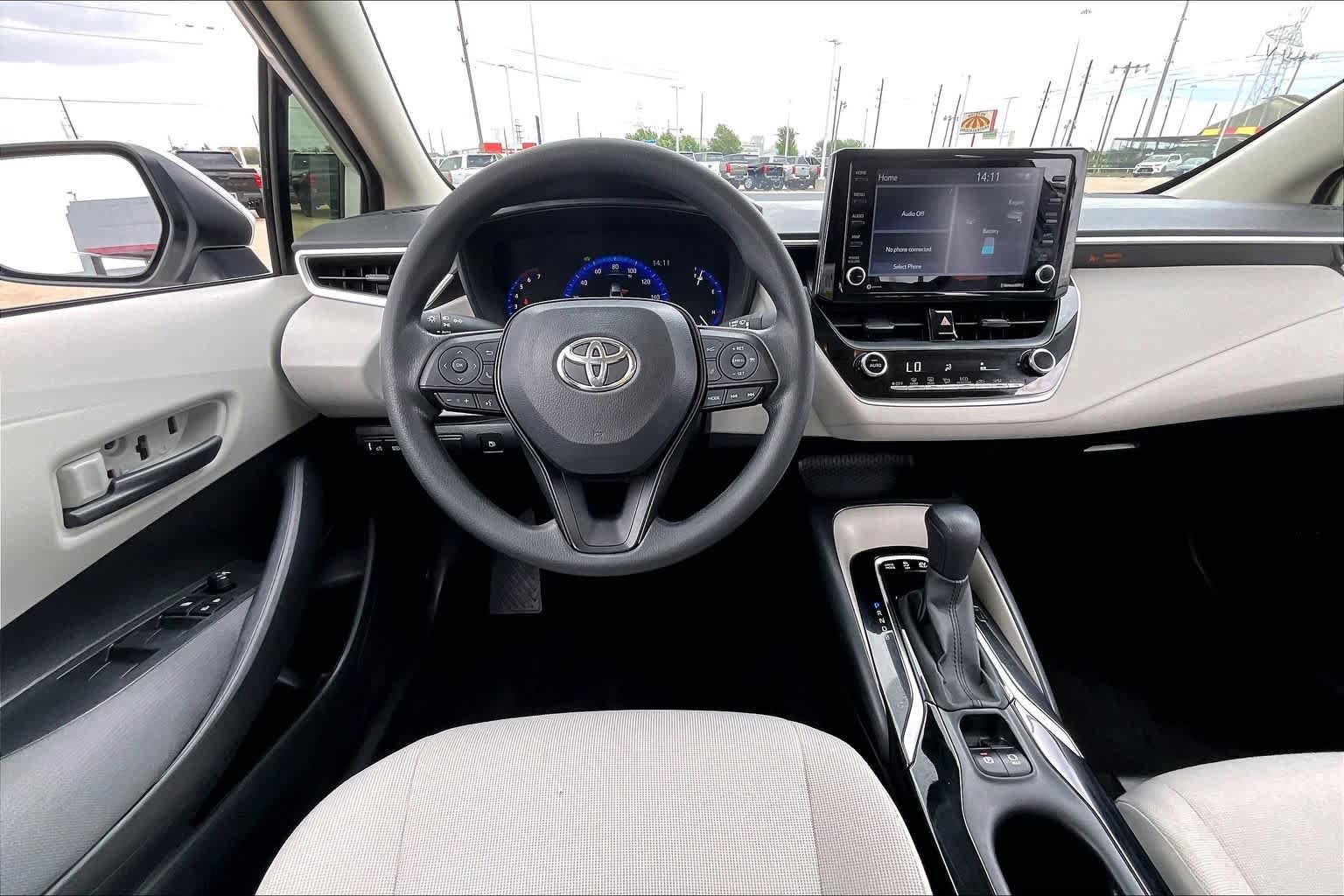 Certified 2022 Toyota Corolla LE FWD image 6