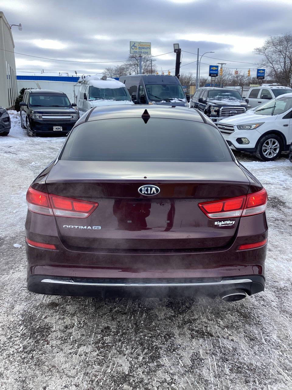 Used 2019 Kia Optima LX image 3