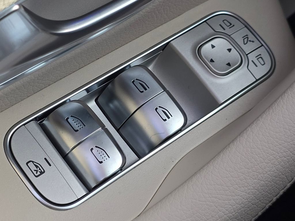 New 2026 Mercedes-Benz GLS 450 4MATIC image 28