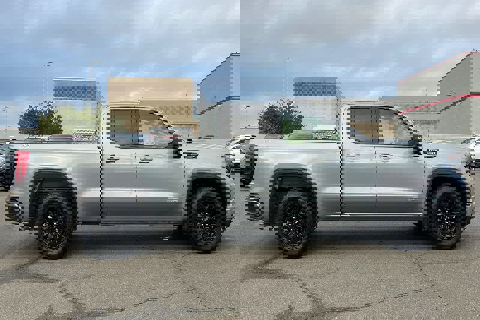 Used 2025 GMC Sierra 1500 Elevation image 6