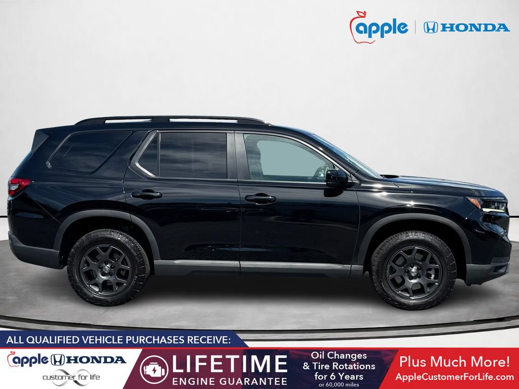 Used 2025 Honda Pilot TrailSport video 2