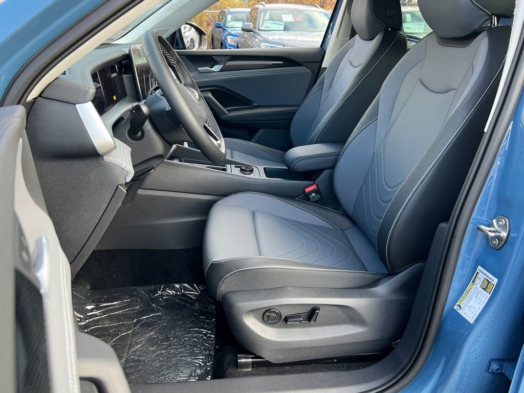 New 2026 Volkswagen Tiguan SE image 18