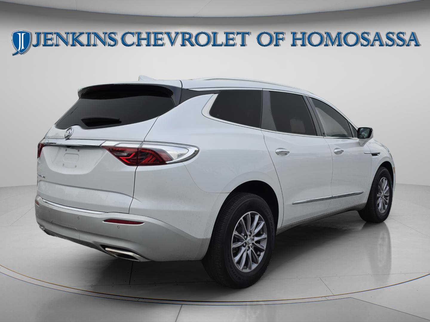 Used 2023 Buick Enclave Essence FWD image 4